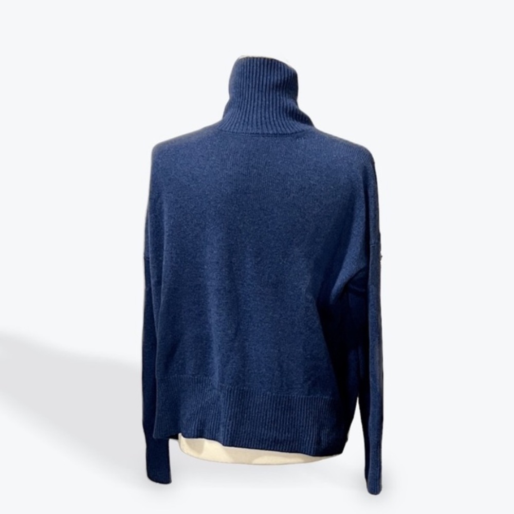 Gentle Heard Cashmere Sweater